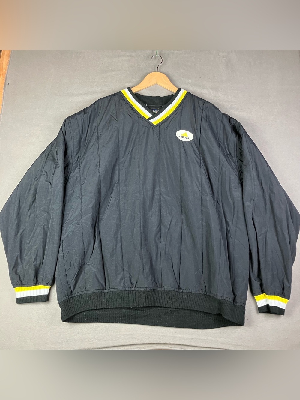 Vintage Adidas Men’s Size XL Black Yellow Pullover Windbreaker Jacket V Neck. In